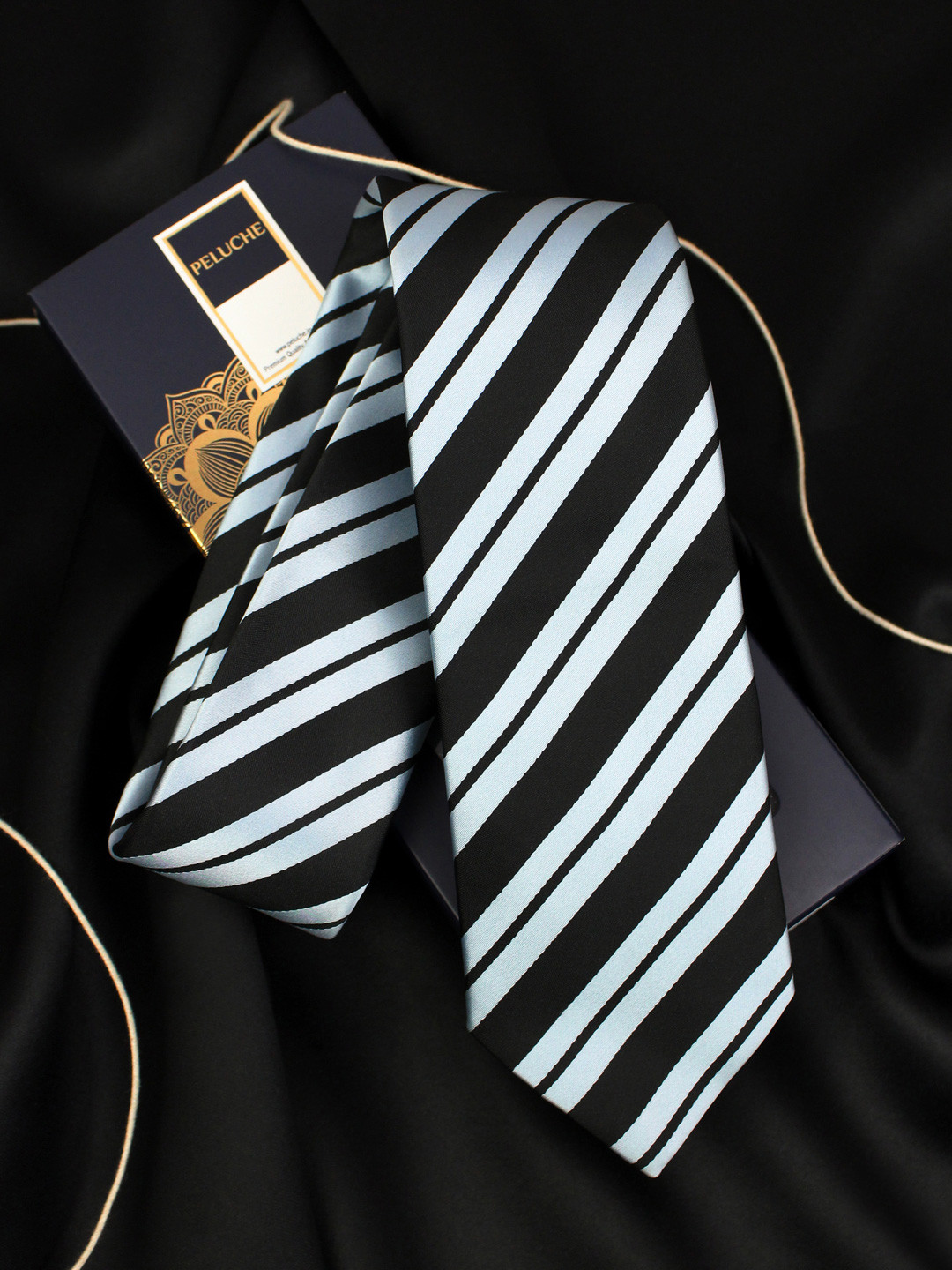 PELUCHE Blue Striped Broad Tie