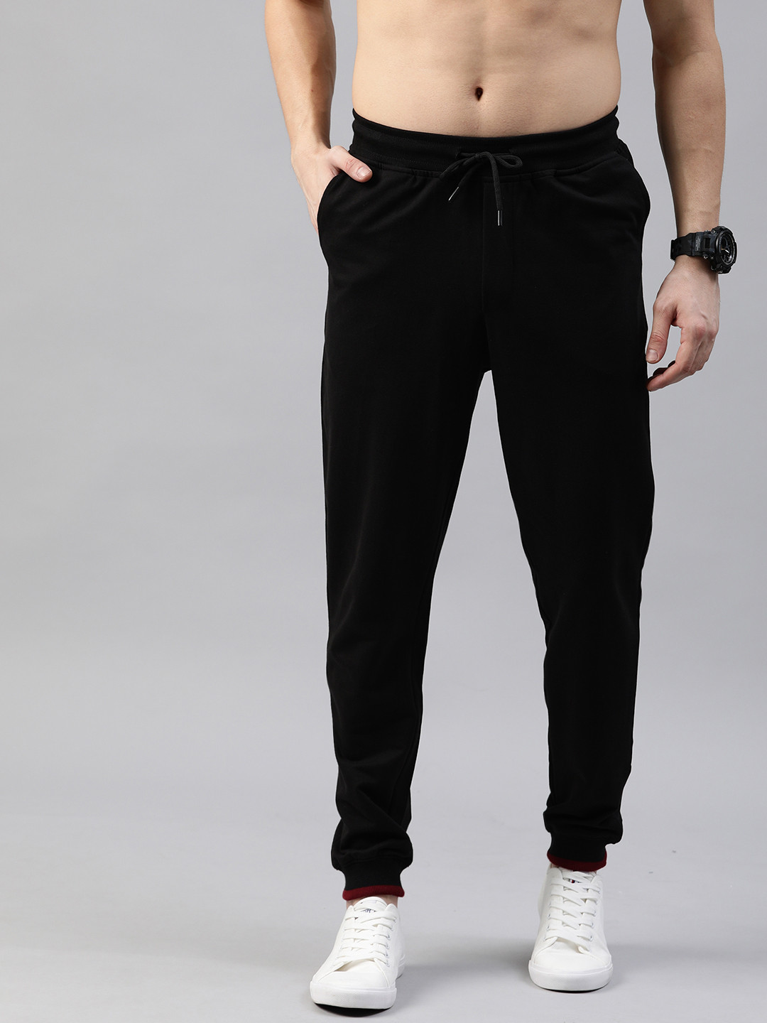 Harvard Men Black Slim Fit Solid Joggers