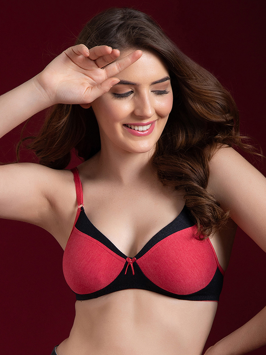 Clovia Red & Black Colourblocked Non-Wired Non Padded Everyday Bra BR0827P04