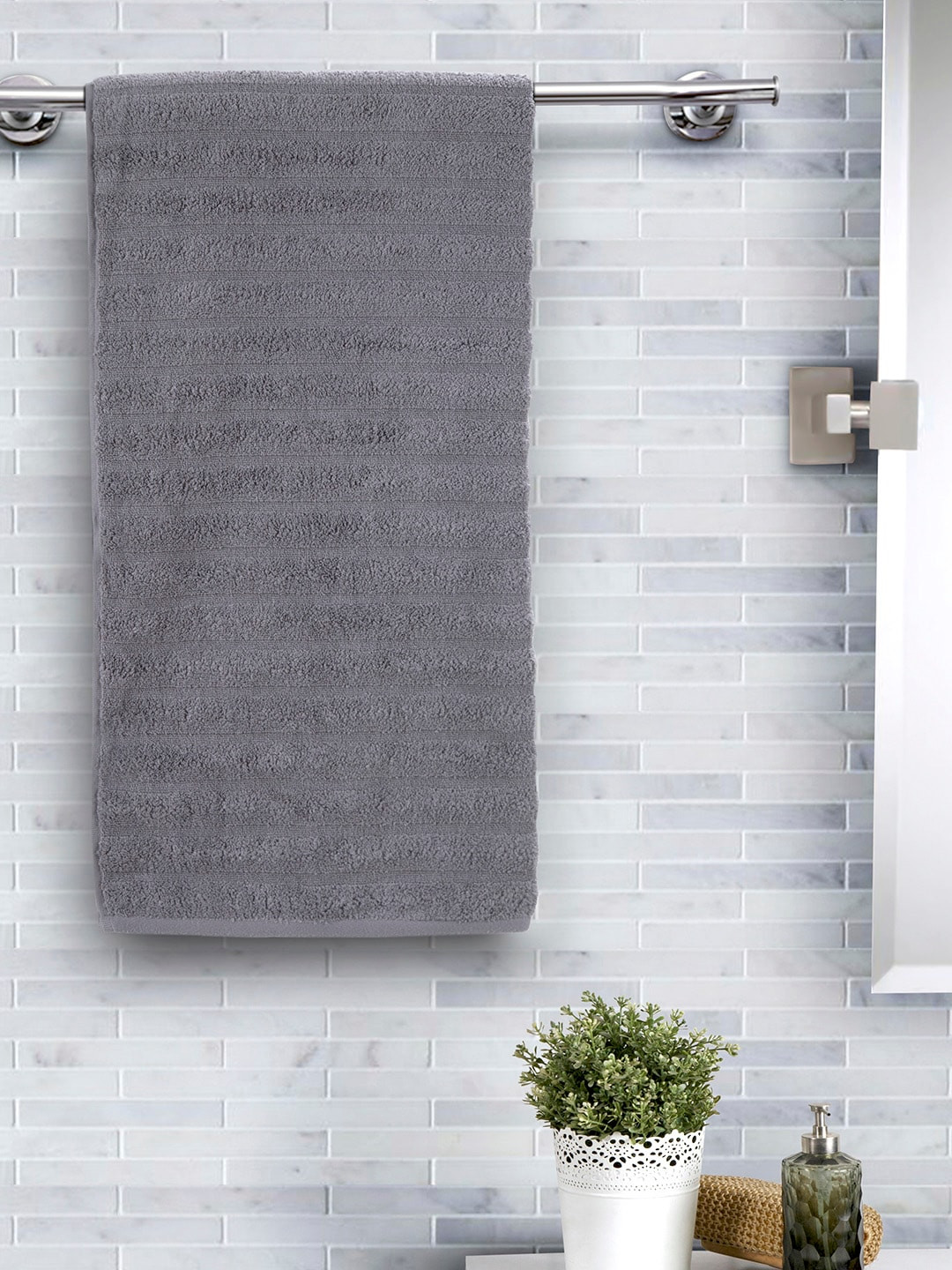 MASPAR Grey Solid 550 GSM Cotton Large Bath Towel