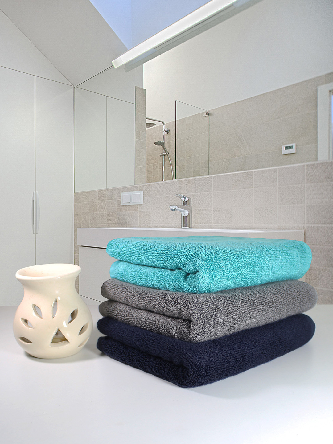 Heelium Unisex Pack of 3 Bamboo Super Soft & Quick Drying Home & Gym Hand Towel