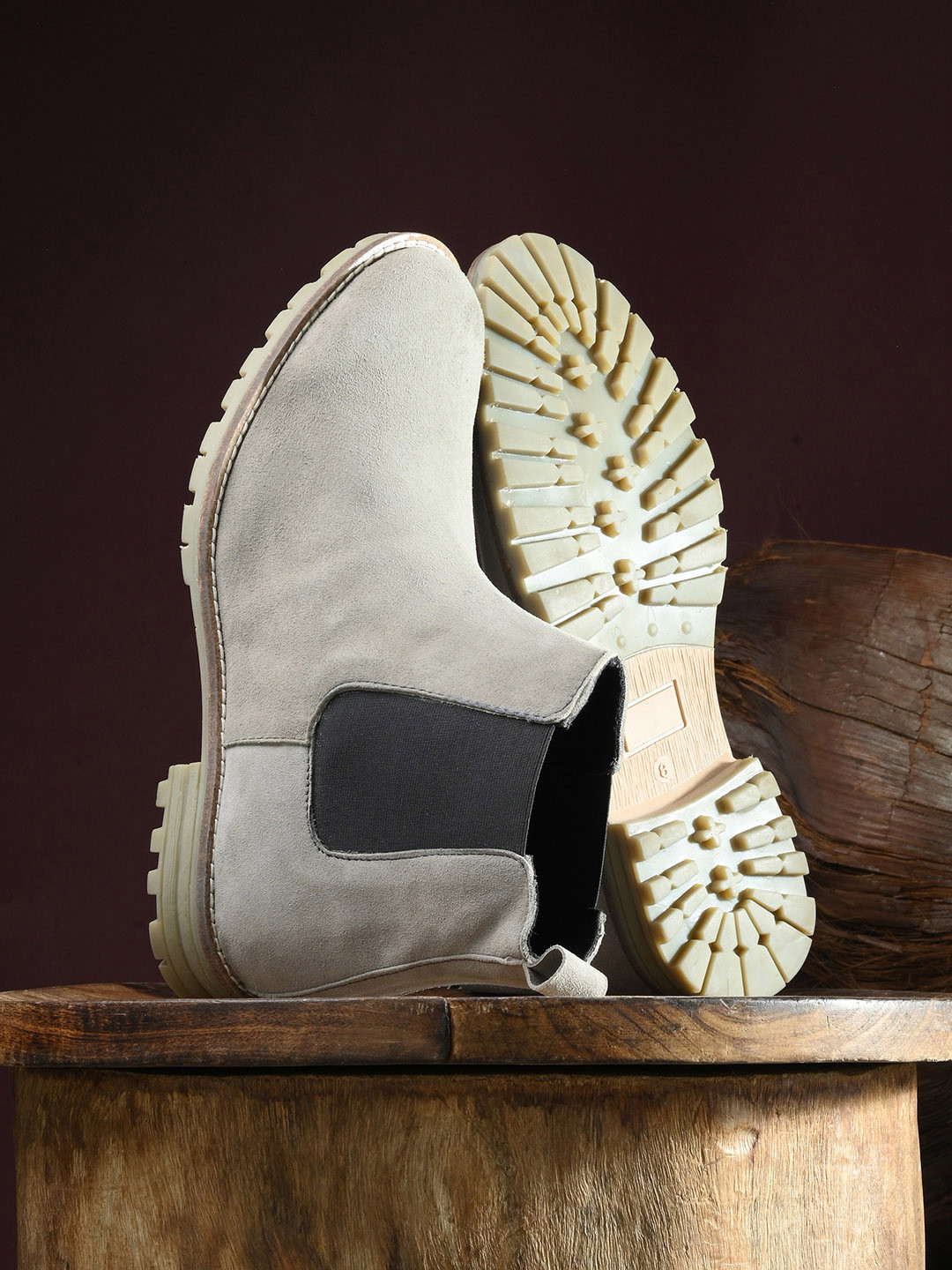 Hirels Men Solid Suede MId-Top Chelsea Boots