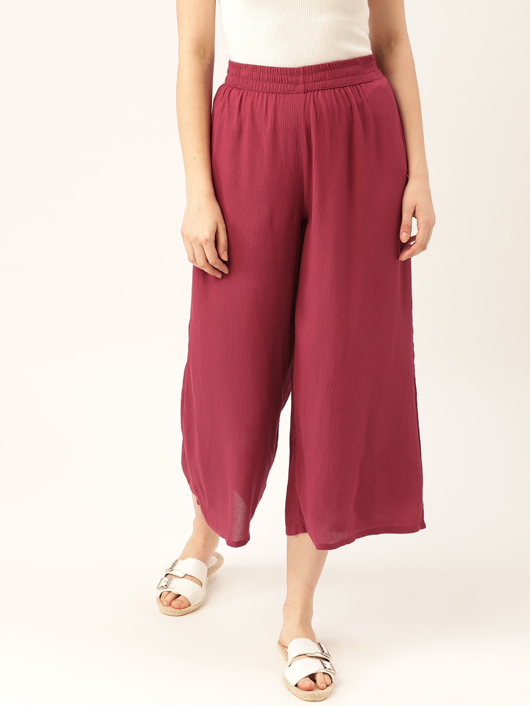 DressBerry Women Burgundy Regular Fit Solid Cropped Parallel Trousers