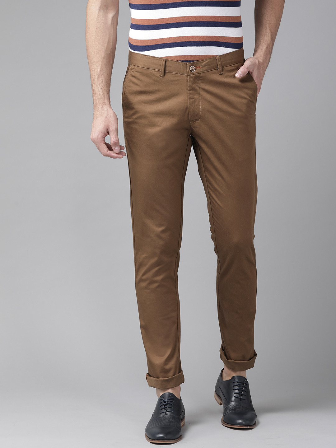 Blackberrys Men Olive Brown Sharp Lean Fit Solid Chinos