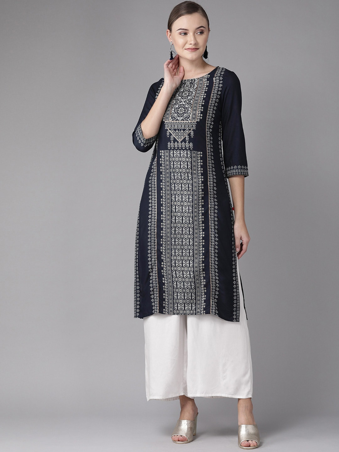 W Women Navy Blue & Off-White Printed Straight Sustainable Kurta