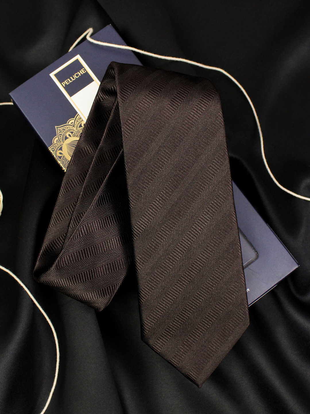 PELUCHE Brown Solid Broad Tie