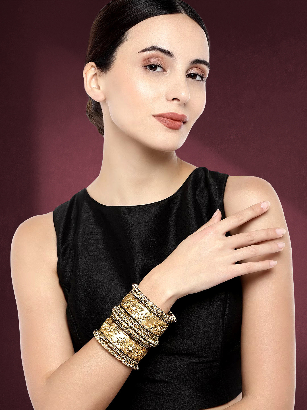 Peora Set of 10 Gold-Plated Silk Thread Handcrafted Kundan Bangles