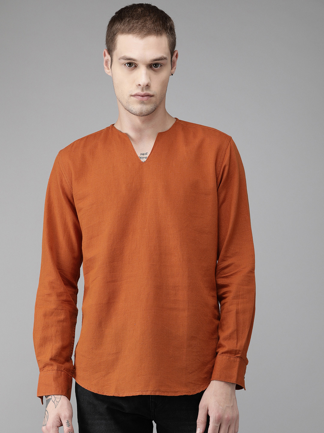 Bene Kleed Men Rust Orange Regular Fit Solid Casual Shirt