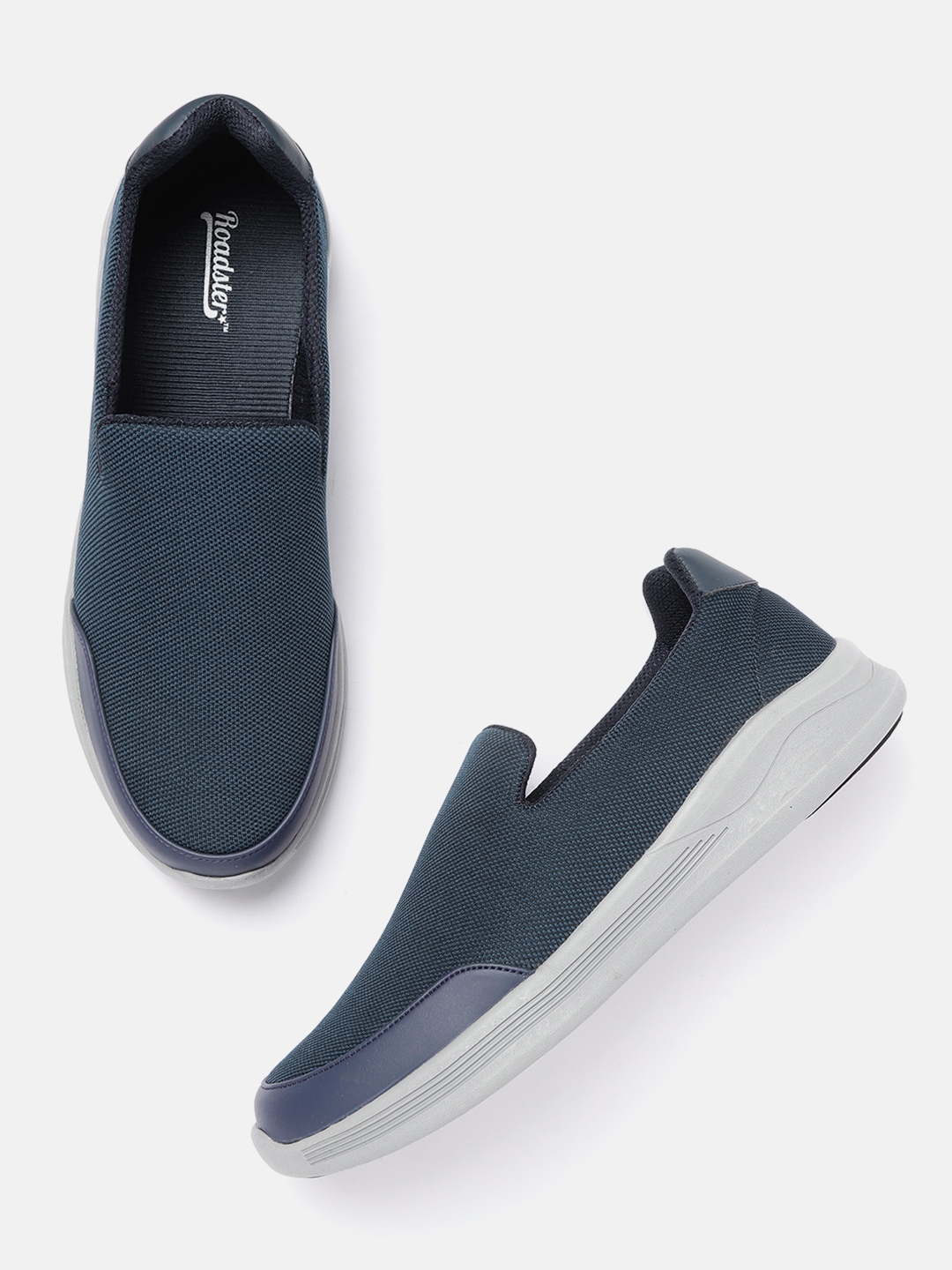 Roadster slip clearance on sneakers