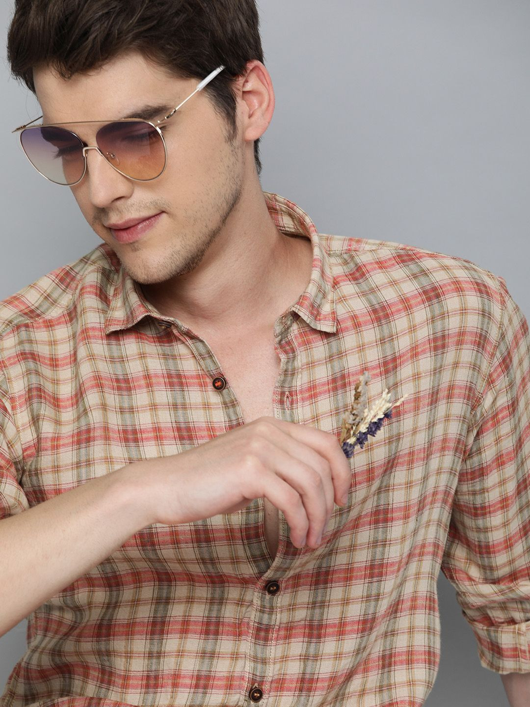 Mast & Harbour Men Beige & Red Checked Casual Linen Shirt