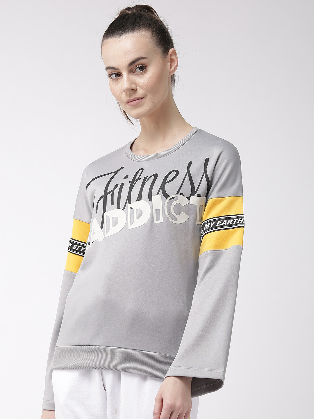 Alcis Women Grey & Black Printed Sweatshirt
