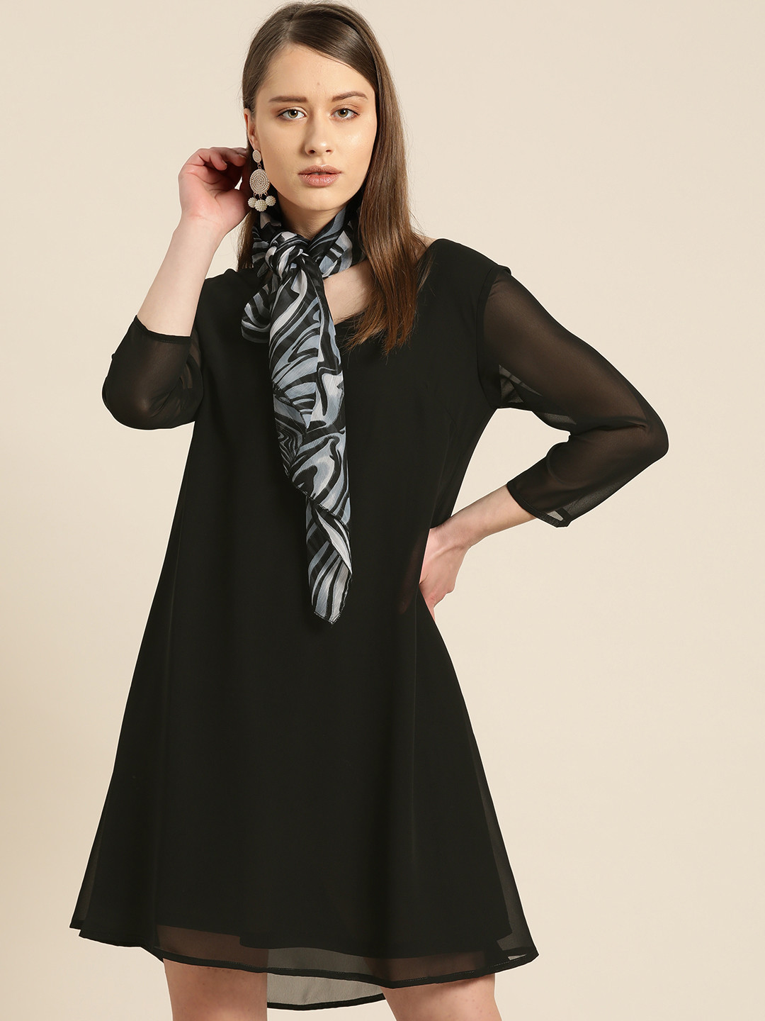 Qurvii Plus Size Women Black Solid A-Line Dress With Scarf