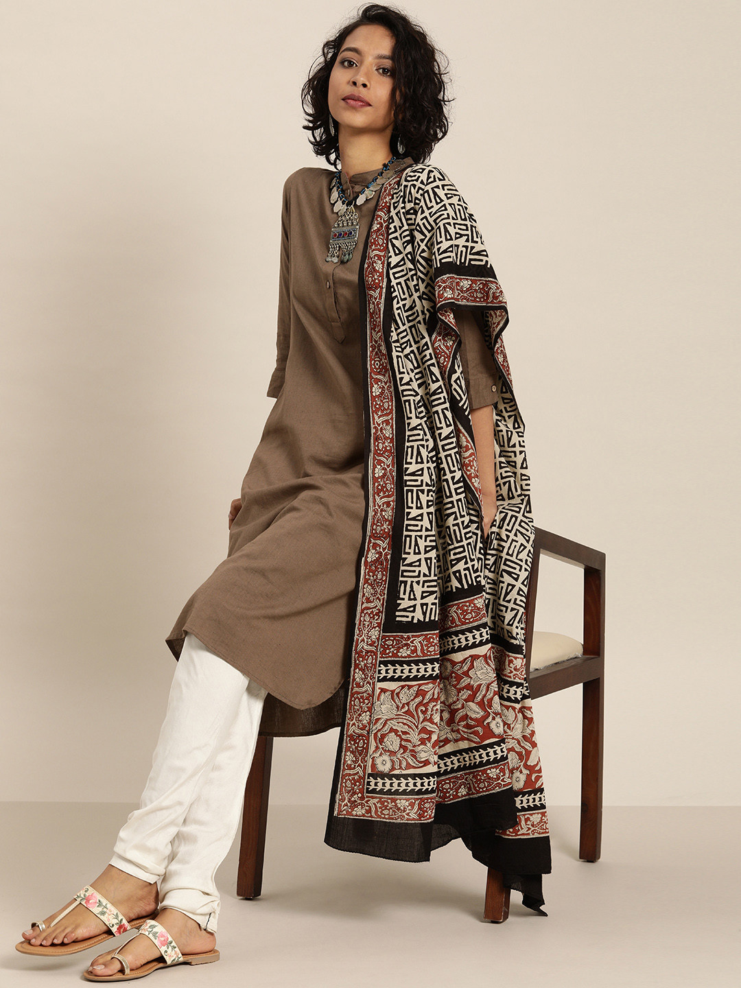 Taavi Women Beige & Black Bagru Hand Block Print  Cotton Dupatta