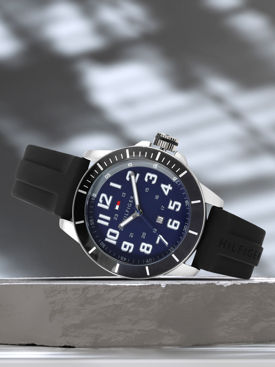 Tommy Hilfiger Men Navy Blue Analogue Watch TH1791661W