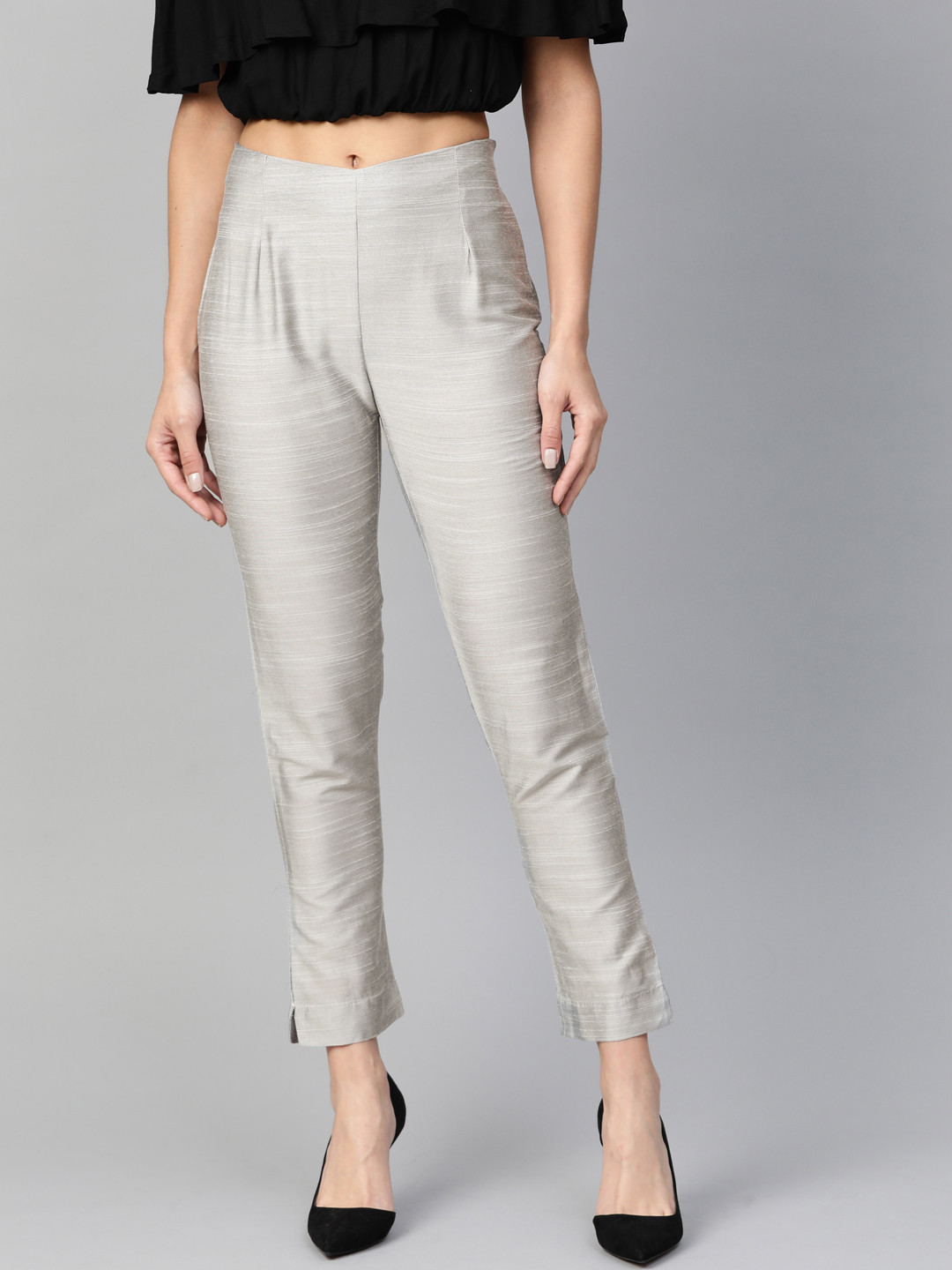 W Women Grey Slim Fit Solid Cropped Trousers