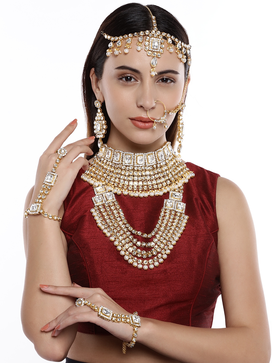 Peora Gold Plated Jewellery Set