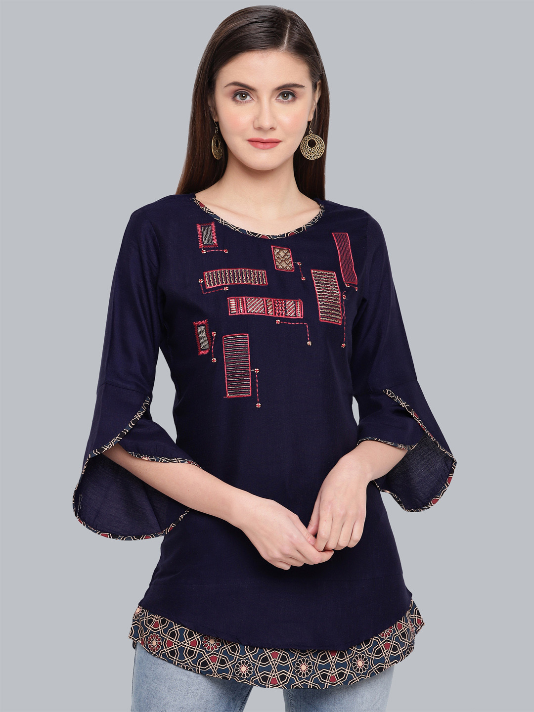 Kvsfab Women Navy Blue Printed Straight Kurti