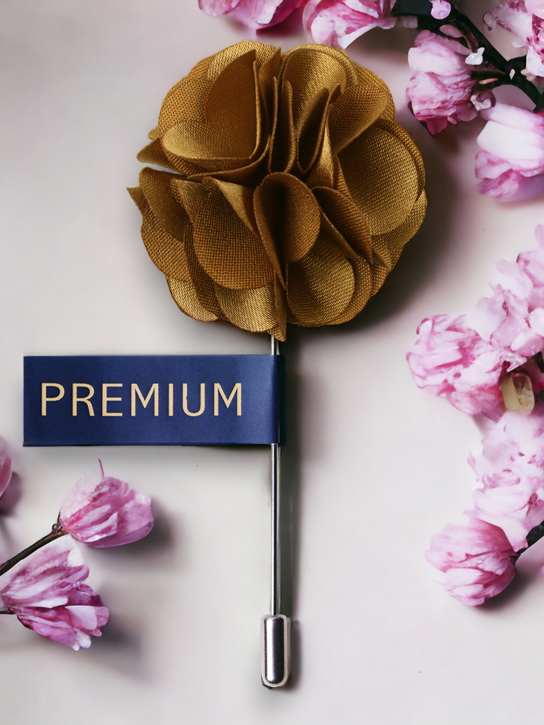 PELUCHE Unisex Brown Ornamental Treat Brooch Lapel Pin