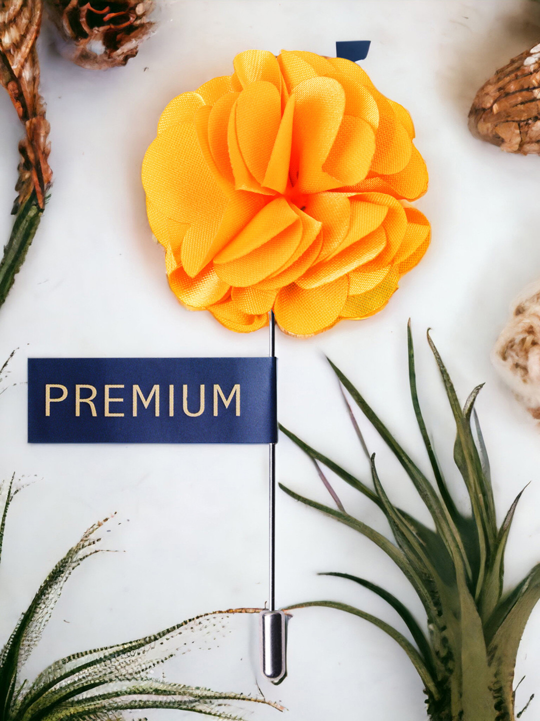 PELUCHE Unisex Yellow Floral Ornamental Treat Brooch Lapel Pin