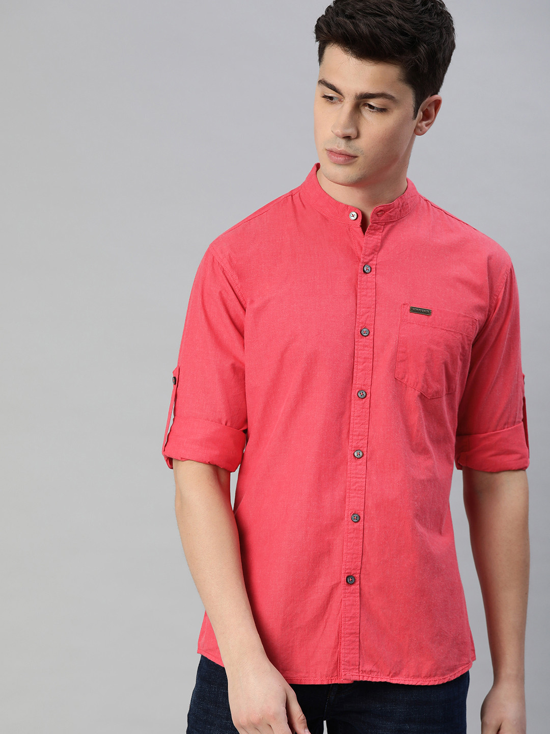 Urbano Fashion Men Red Slim Fit Solid Casual Shirt