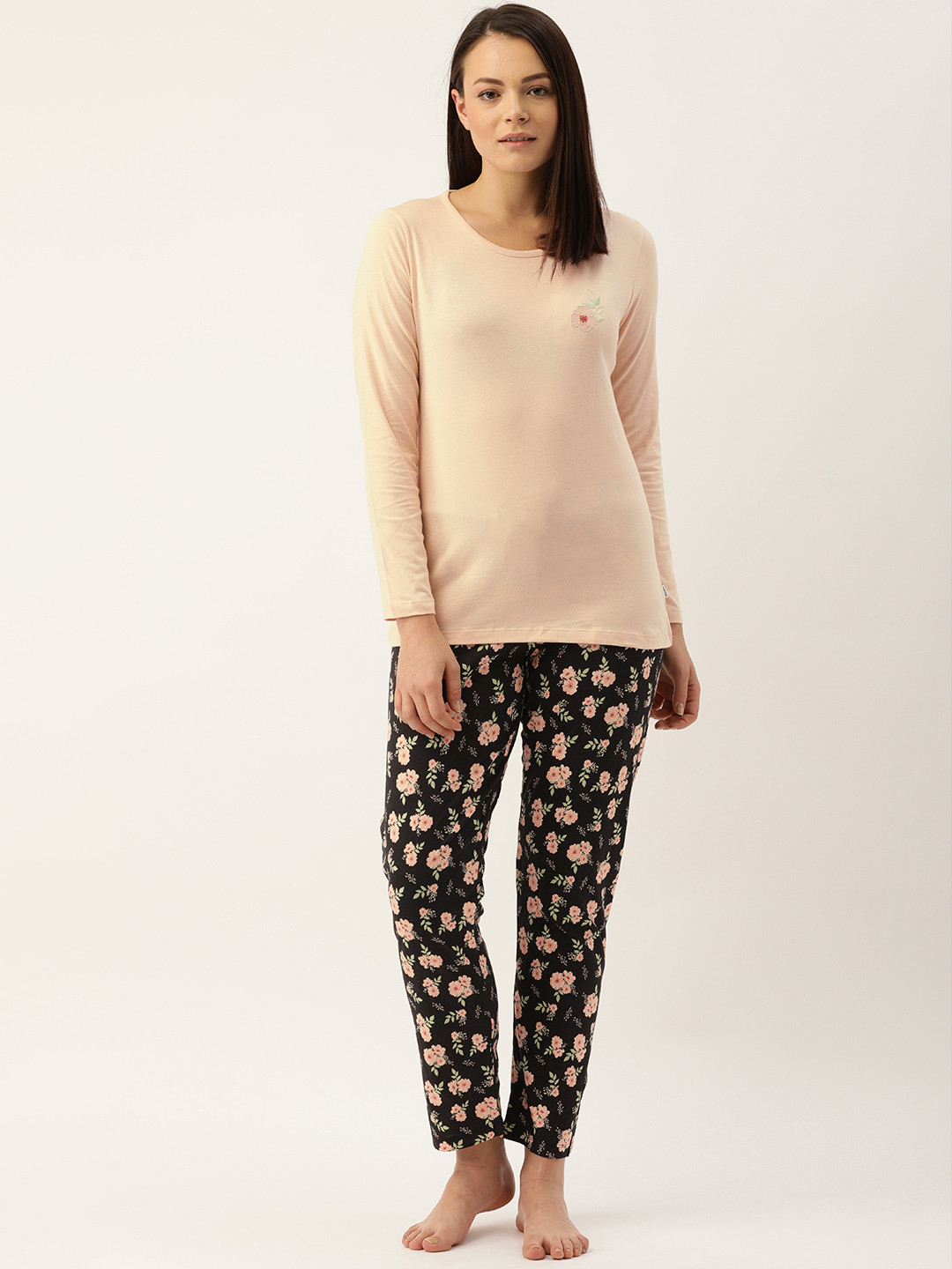 mackly Women Cream-Coloured & Black Solid Night suit