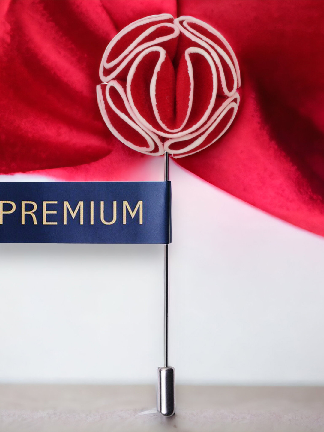 PELUCHE Unisex Red Flower Love Lapel Pin