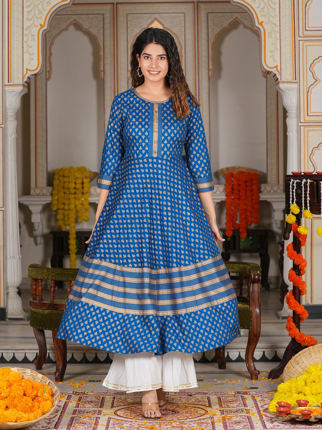 YASH GALLERY Women Teal Blue & Gold-Toned Printed A-Line Kurta