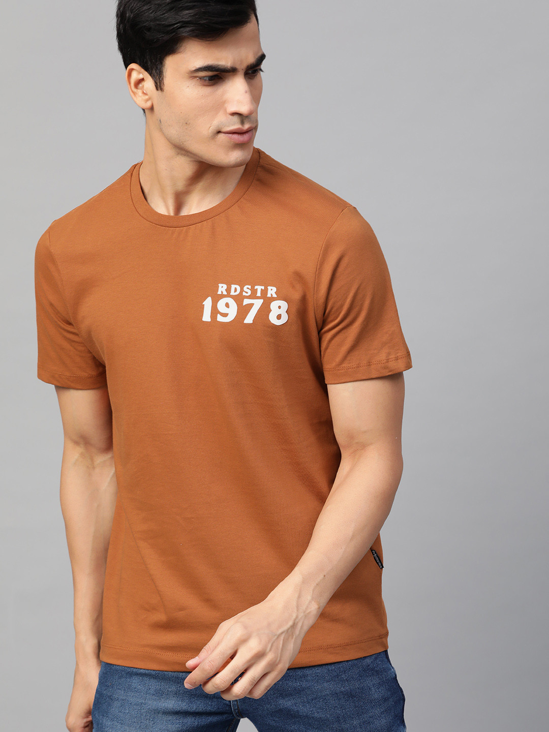 Roadster Men Rust Brown Solid Round Neck Pure Cotton T-shirt