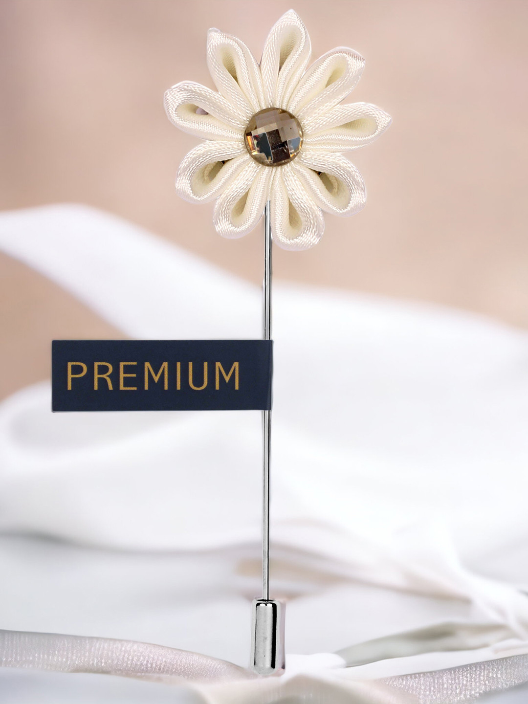 PELUCHE Unisex Off-White & Gold-Toned Glowing Petals Lapel Pin