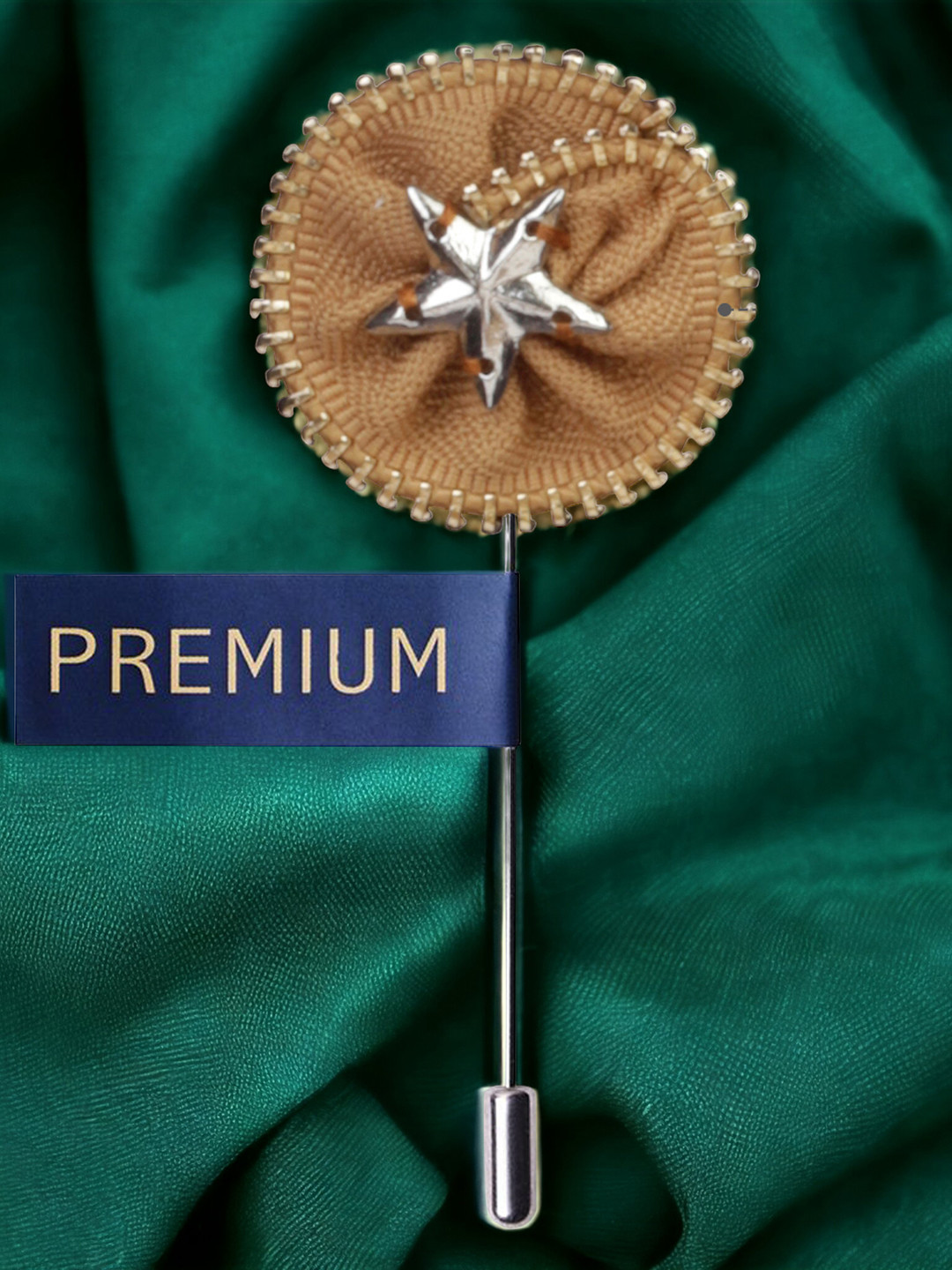 PELUCHE Unisex Beige Shining Star Lapel Pin