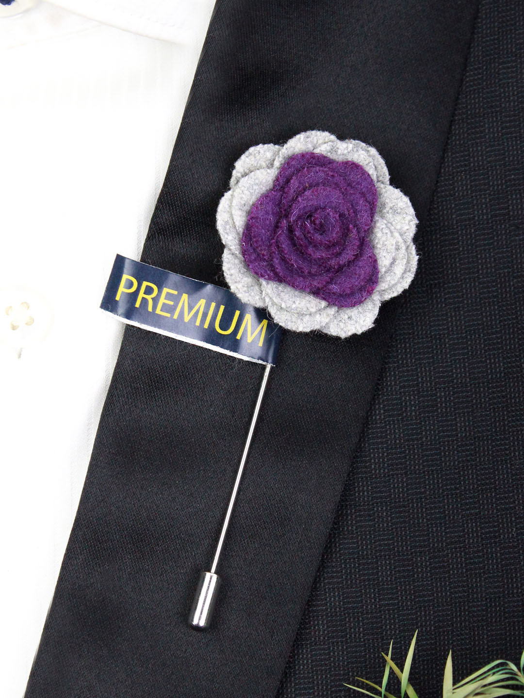 PELUCHE Unisex Purple & Grey Graceful Bloom Lapel Pin