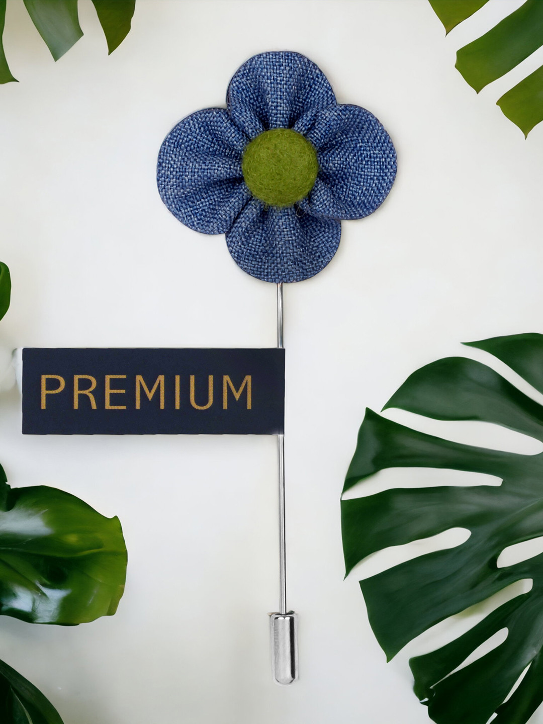 PELUCHE Unisex Blue & Green The Four Petal Classic Flower Lapel Pin