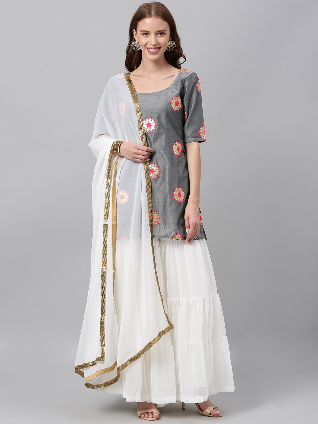 Ethnovog Women Grey  White Embroidered Made to Measure Gotta Patti Kurta Set
