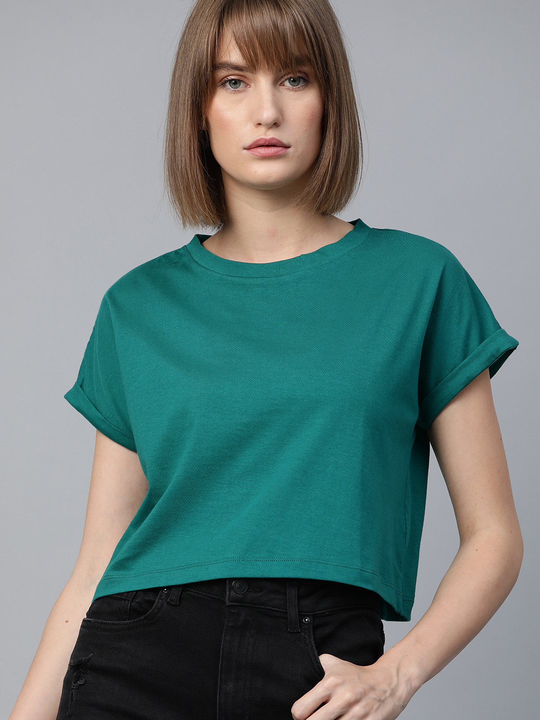 Roadster Women Green Boxy Fit Solid Round Neck Crop T-shirt