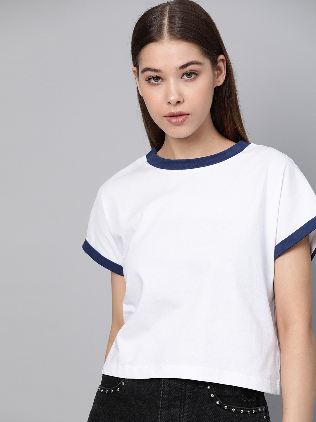 Roadster Women White Solid Pure Cotton B       oxy Fit Crop Top