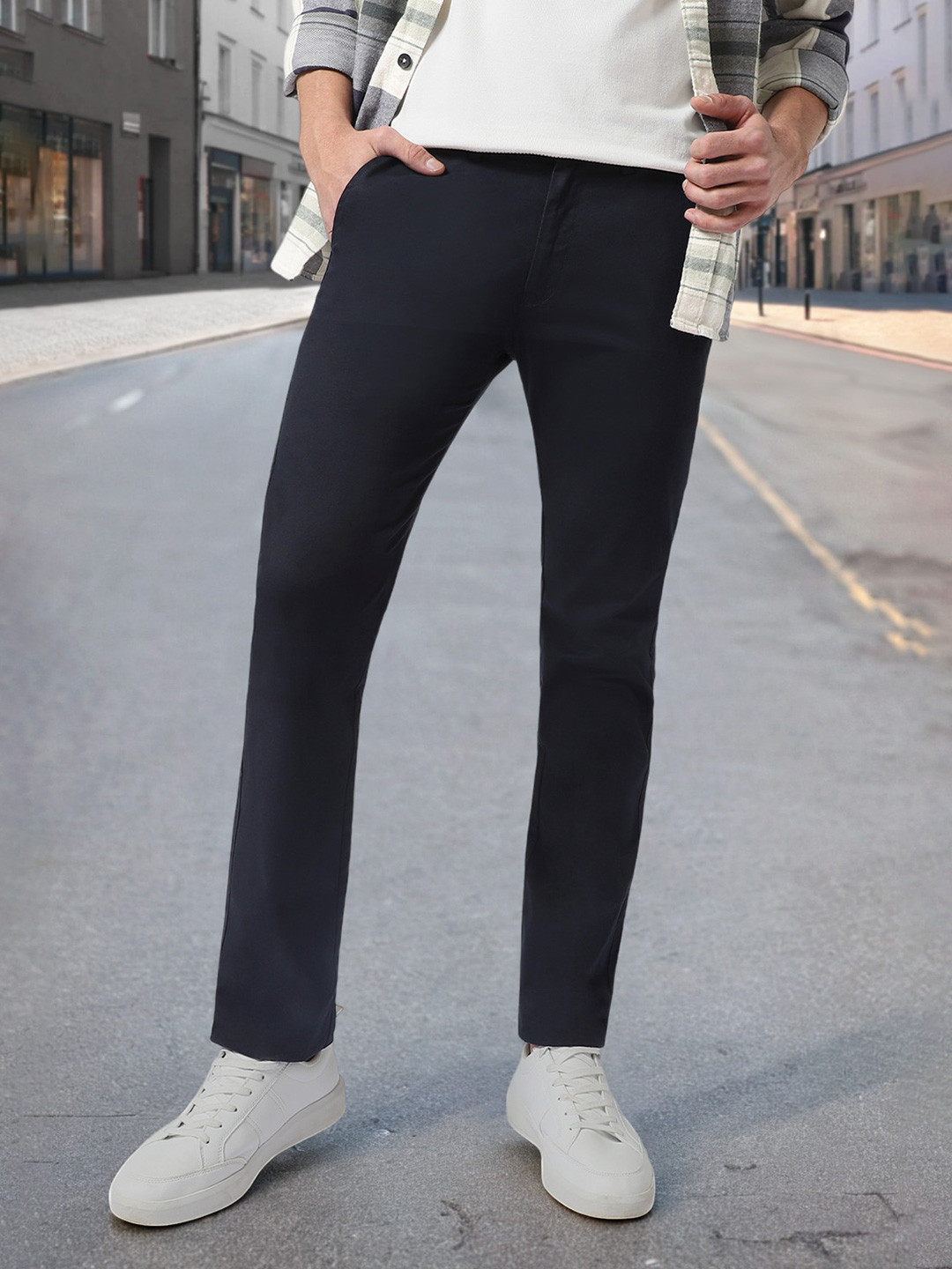 Urbano Fashion Men Navy Blue Slim Fit Solid Chinos