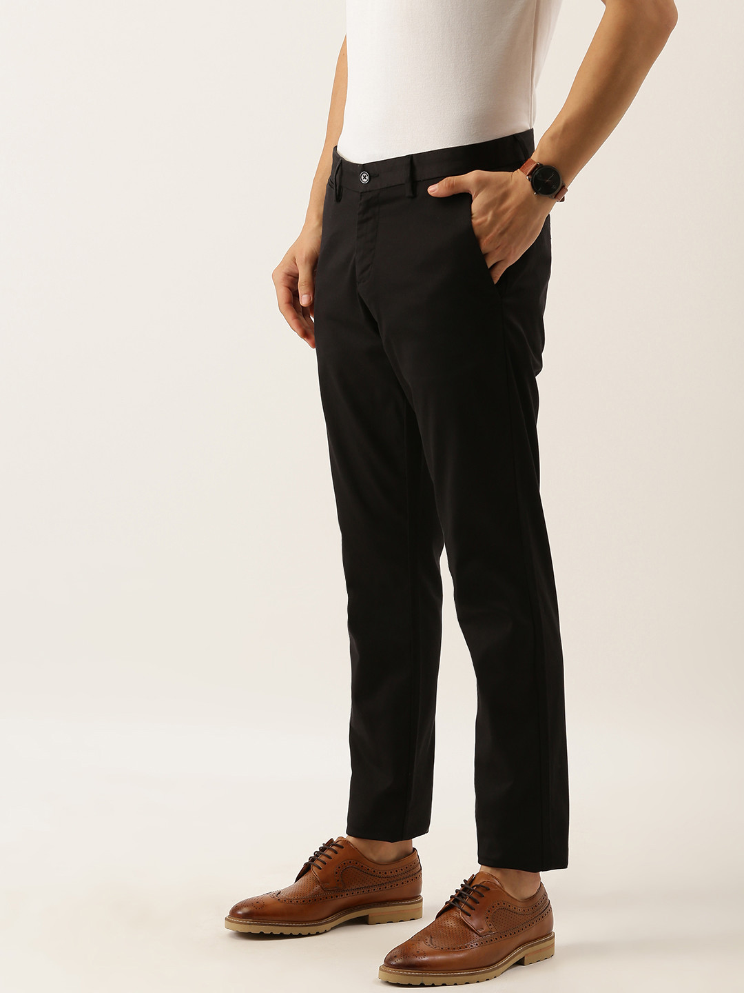 INVICTUS Men Black Slim Fit Chinos