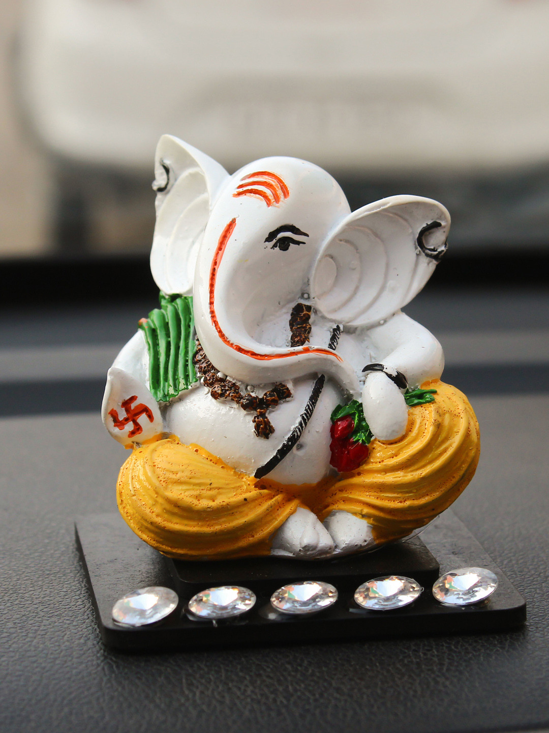 eCraftIndia Lord Ganesha White Polyresin Glossy Prayer Room Tiny Showpiece - 3.1 Inches