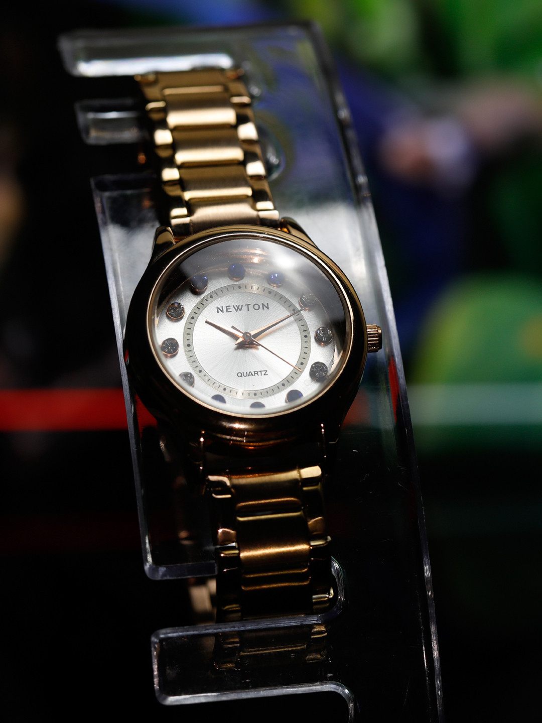 Newton Women Silver-Toned Analogue Watch W00178