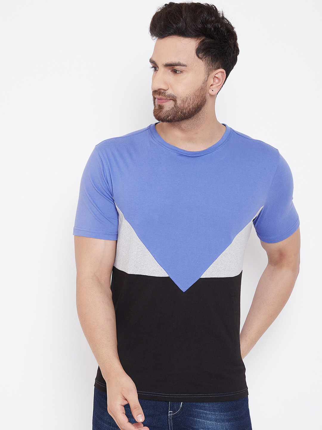 GRITSTONES Men Blue & Black Colourblocked Round Neck T-shirt