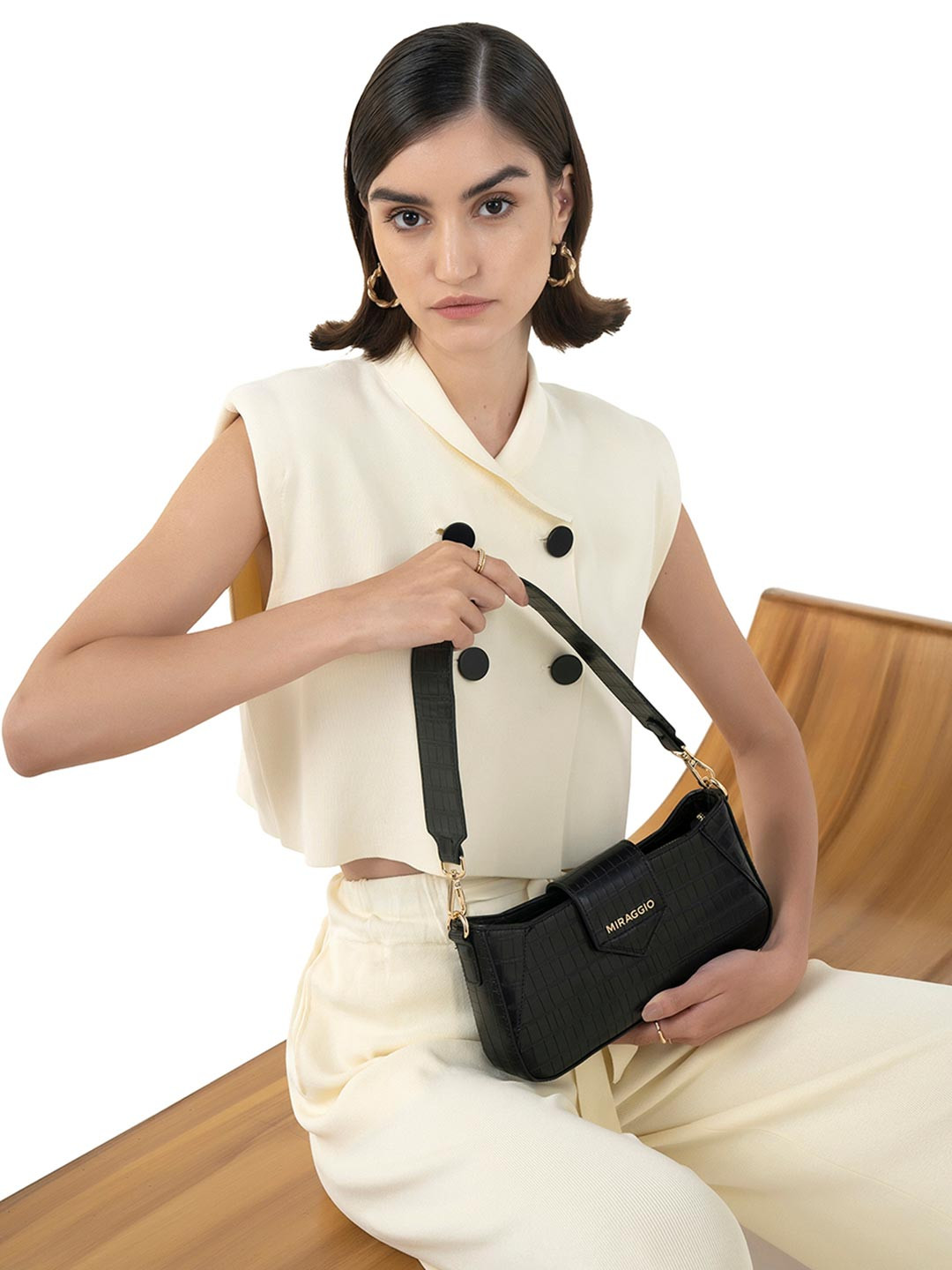 MIRAGGIO Isabella Black Shoulder Bag with Detachable Sling