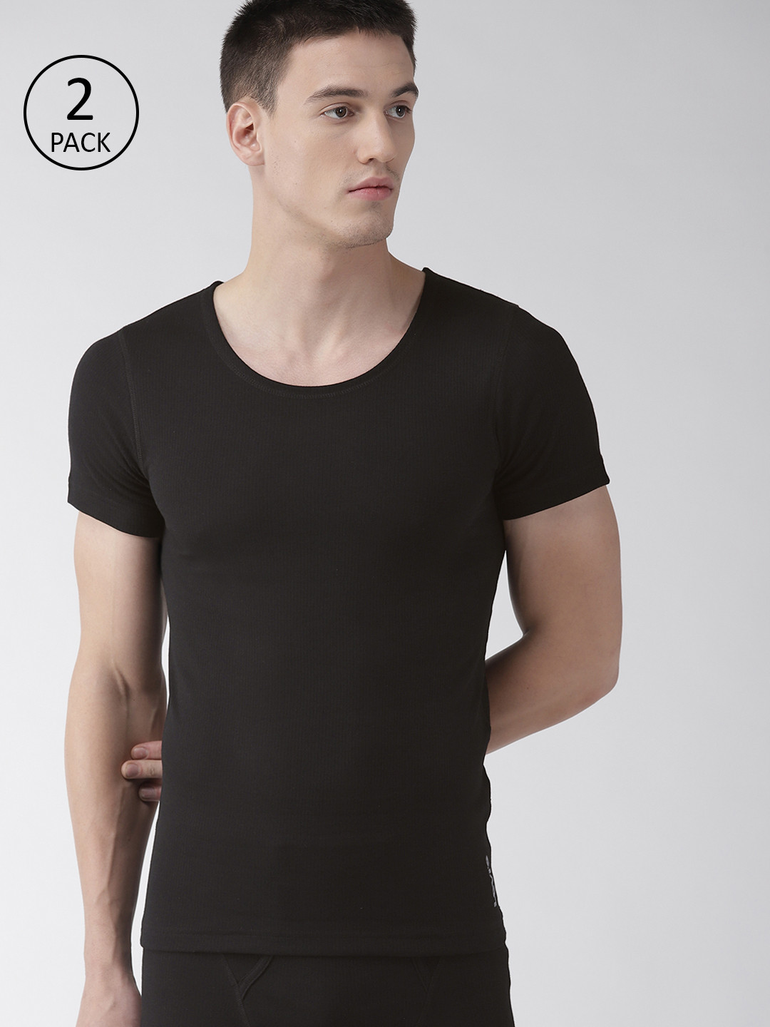 Levis Men Pack of 2 Black Solid Thermal Tops