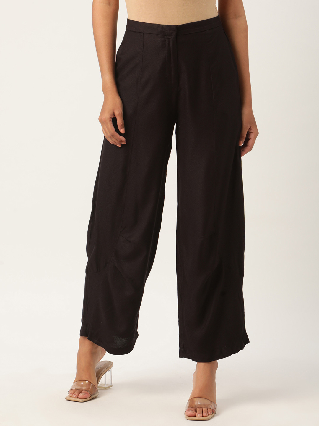 ROOTED Women Black Regular Fit Solid Parallel Trousers