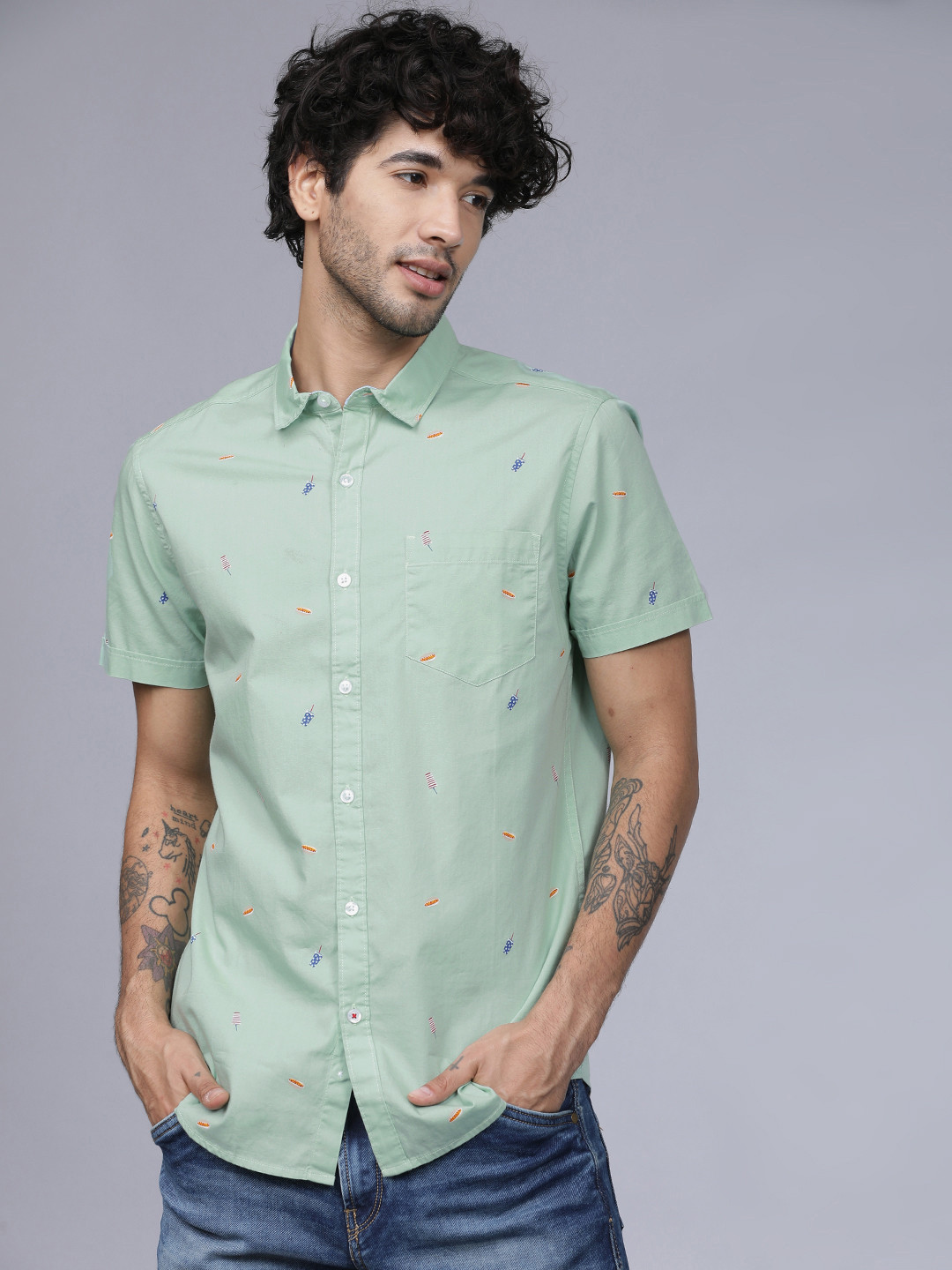 HIGHLANDER Men Green And Red Slim Fit Printed Casual Shirt