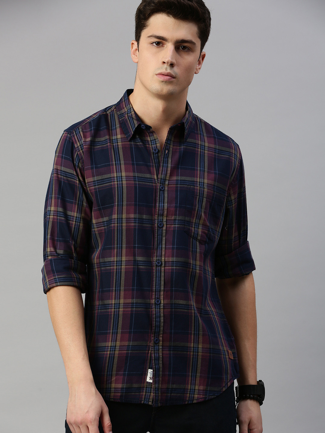 Roadster Men Navy Blue & Pink Checked Casual Shirt