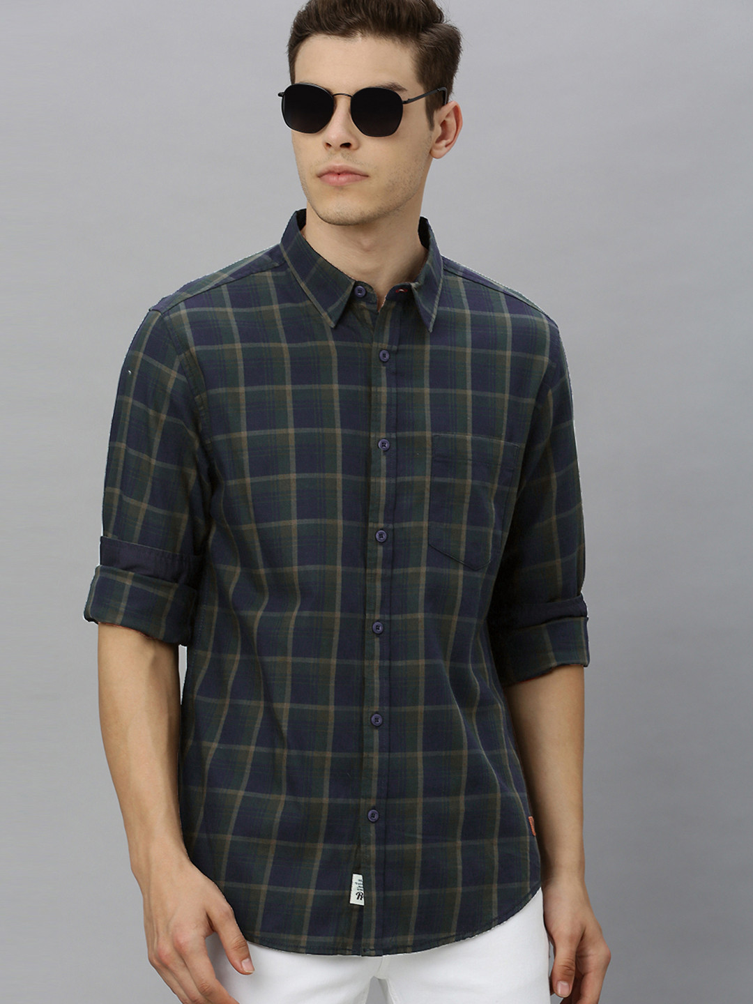 Roadster Men Navy Blue & Green Checked Pure Cotton Casual Shirt