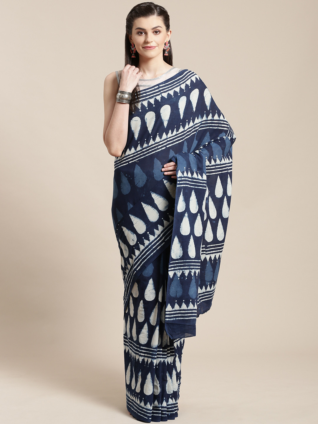 FIROZA Navy Blue & White Handcrafted Printed Dabu Saree
