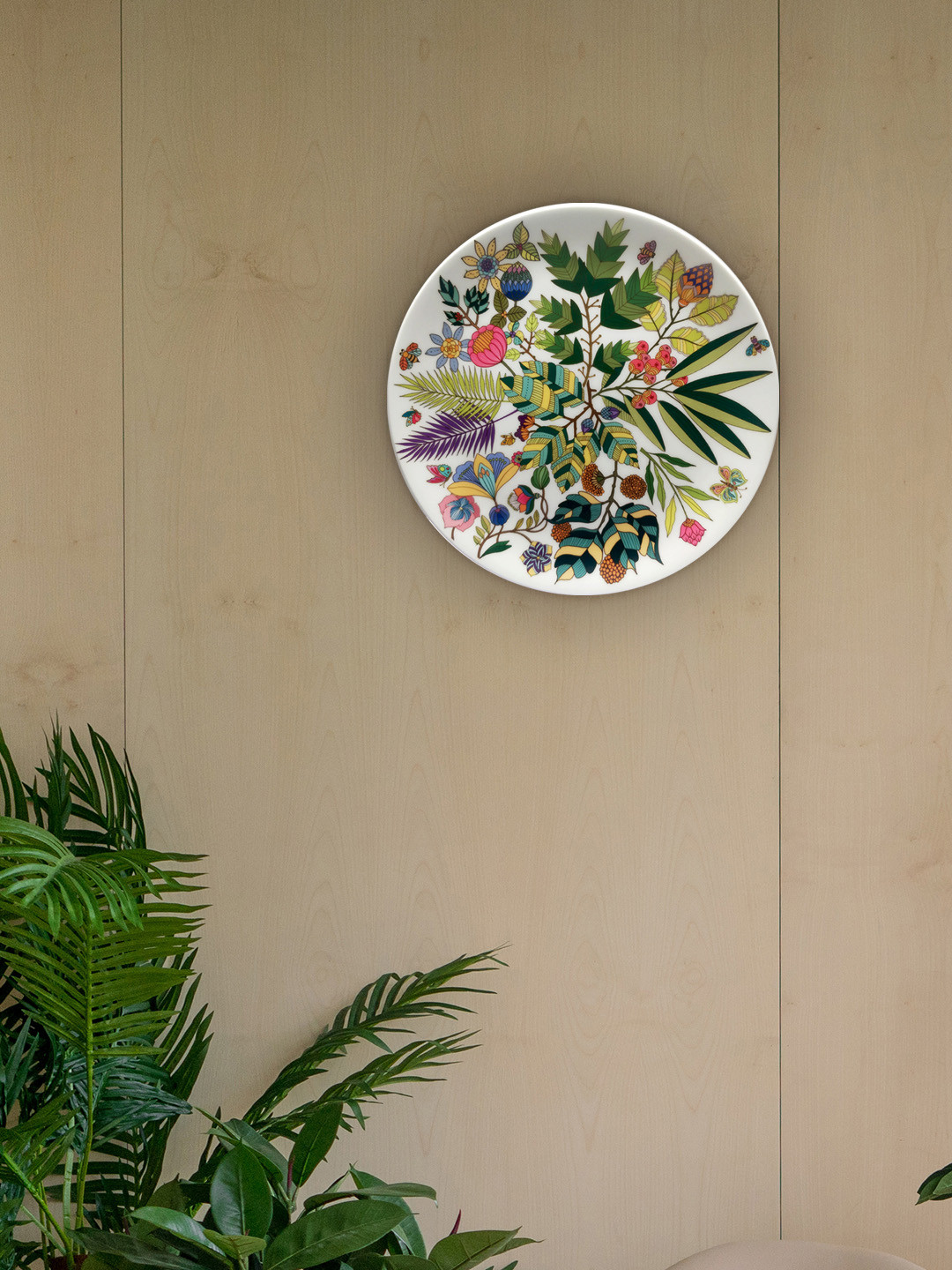 KOLOROBIA THE VIBRANT BLISS Bone China Floral Glossy Hanging Hall Wall Plates-7.5In