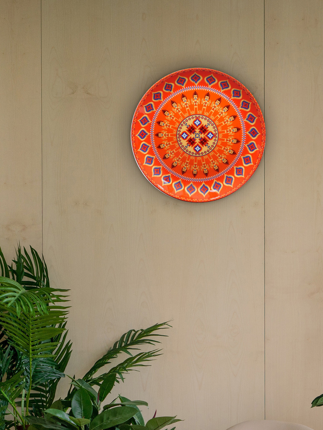 KOLOROBIA Dazzling Ikat Bone China Ethnic Motifs Glossy Hanging Hall Wall Plates-8In