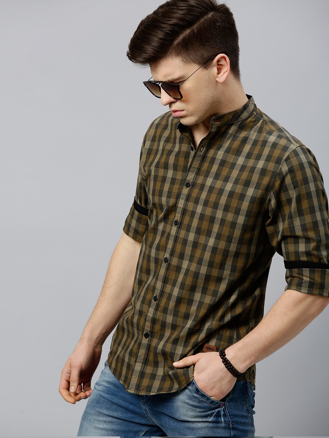 Roadster Men Khaki & Olive Green Regular Fit Checked Casual Shirt